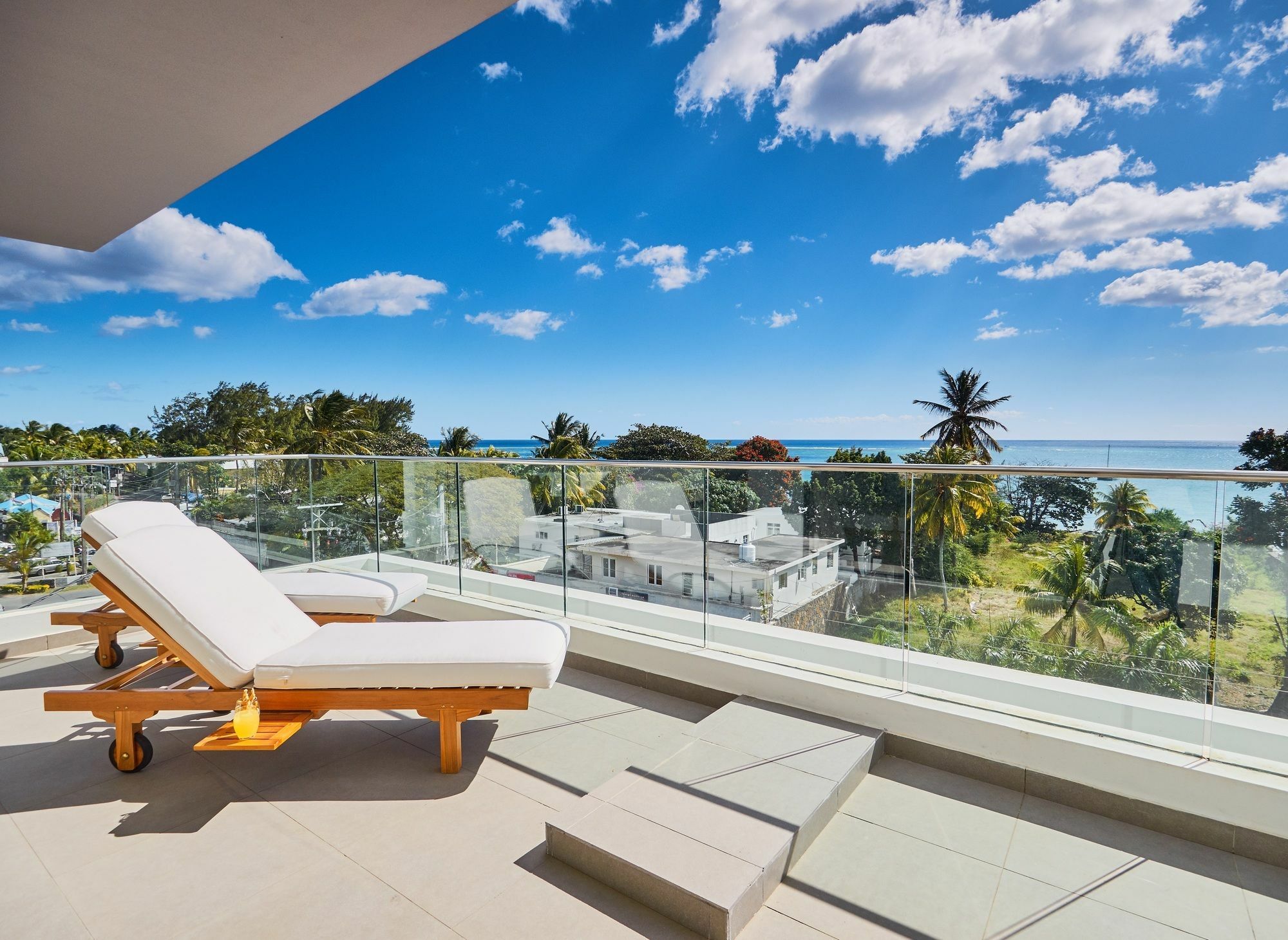 Liberty Drive Apartments & Penthouses By Lov Trou-aux-Biches Eksteriør bilde